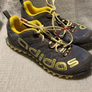 Women’s Adidas Tennis Shoes Size 10